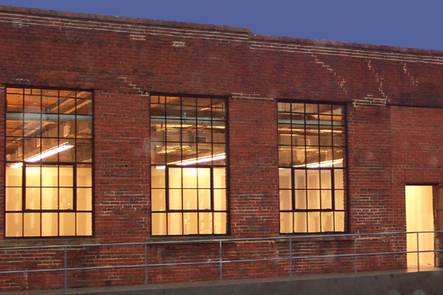 lucky strike garage windows