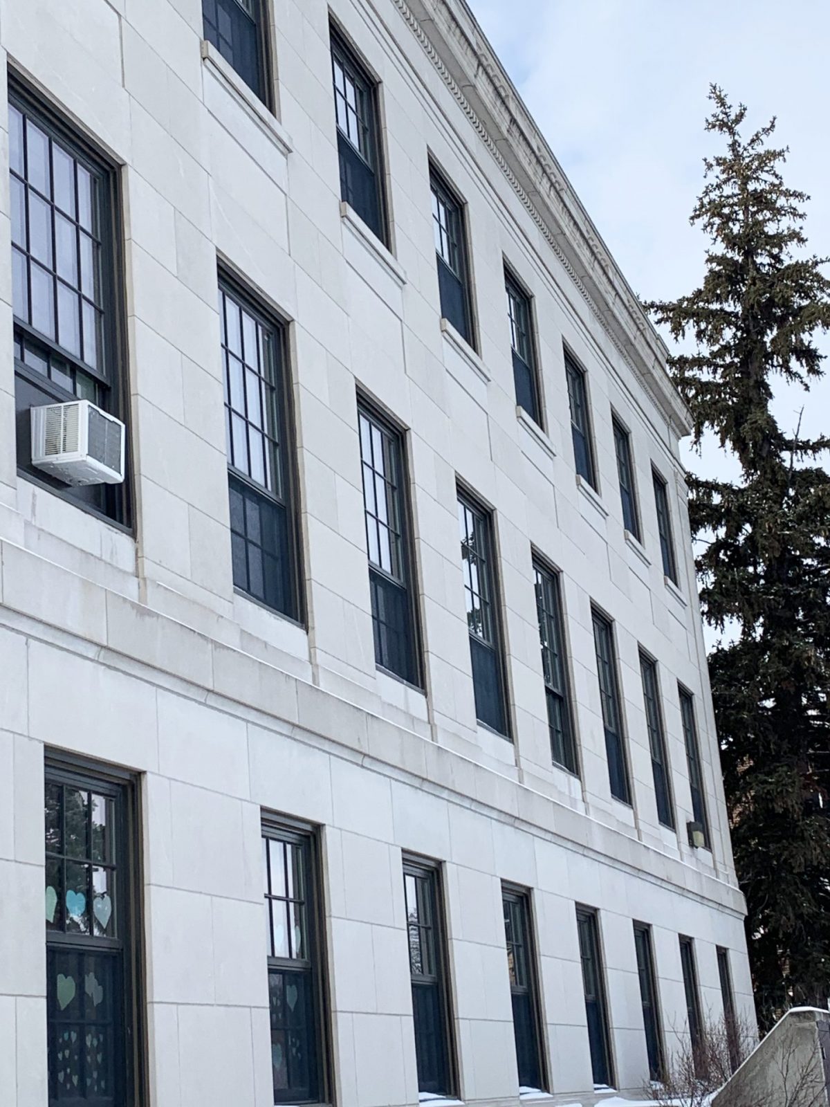 Barnes Co Courthouse